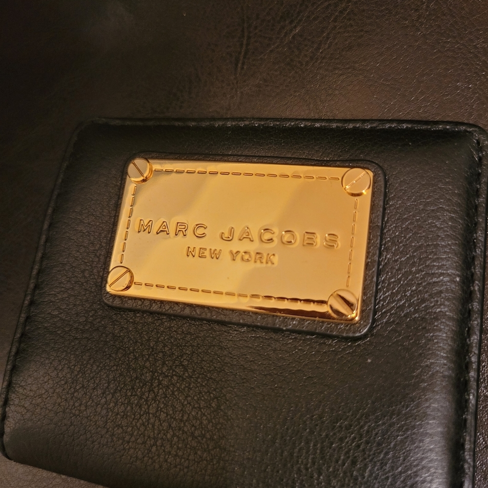 Marc Jacobs Wallet - Picture 2 of 7